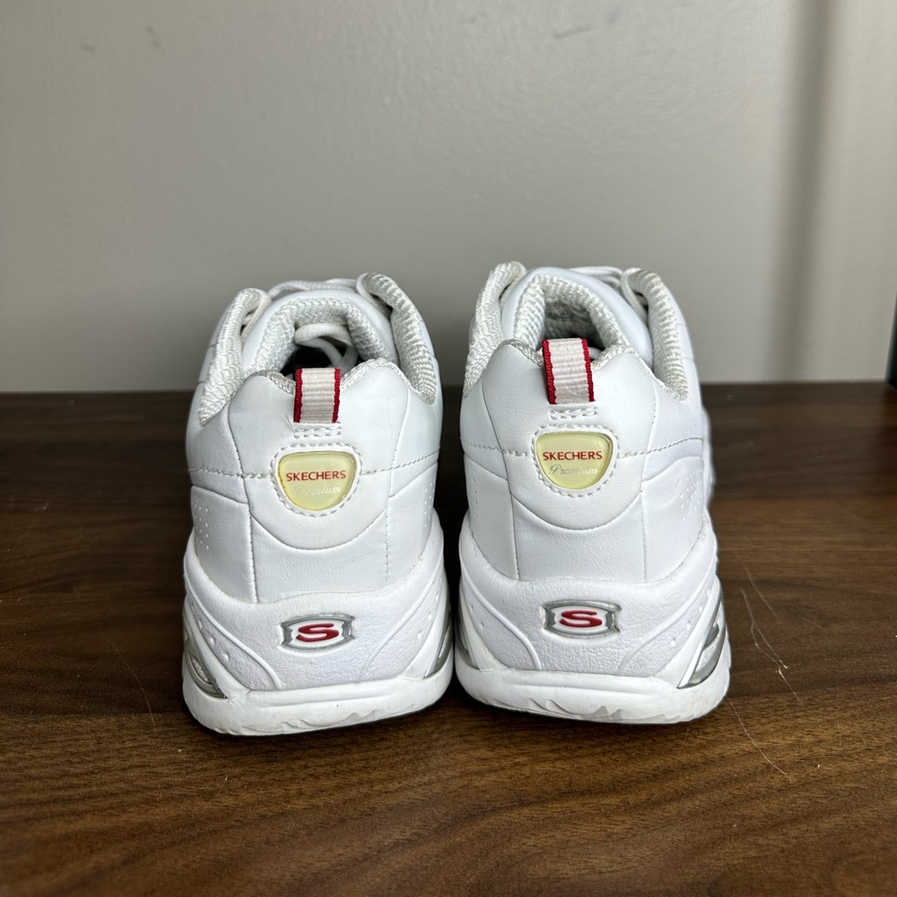 Skechers D’Lites White Leather Tiffany Sneakers 9.5 - Picture 4 of 7